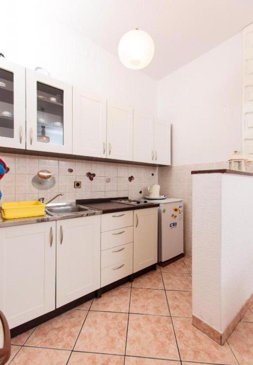 Apartment Knez 1 - 50 M From Beach Podstrana Buitenkant foto